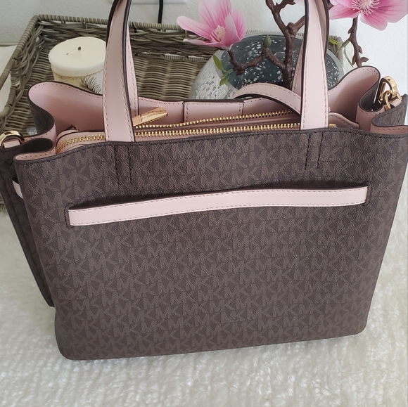 Michael Kors Emilia Purse Set Brown & pink Set - Picture 3 of 10